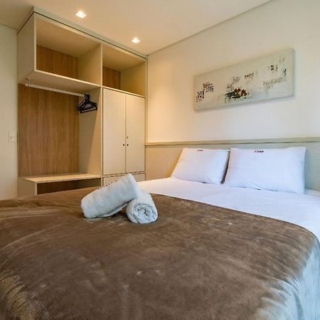 Rosa Apartamento Bav 101 Gramado Esterno foto